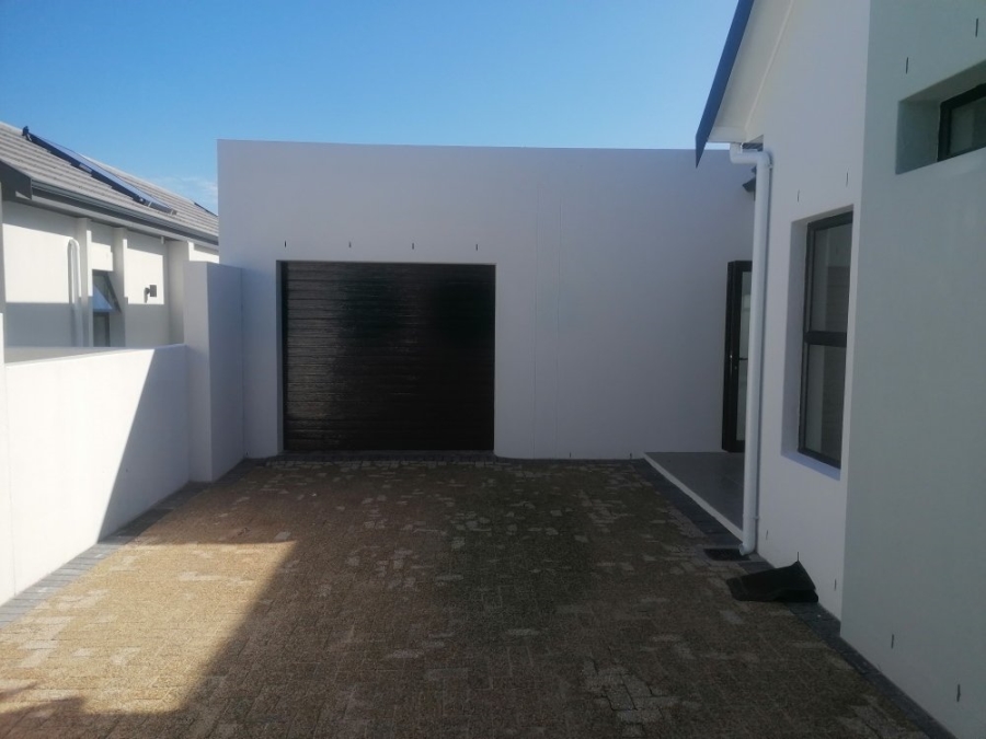 3 Bedroom Property for Sale in Sitari Country Estate Western Cape